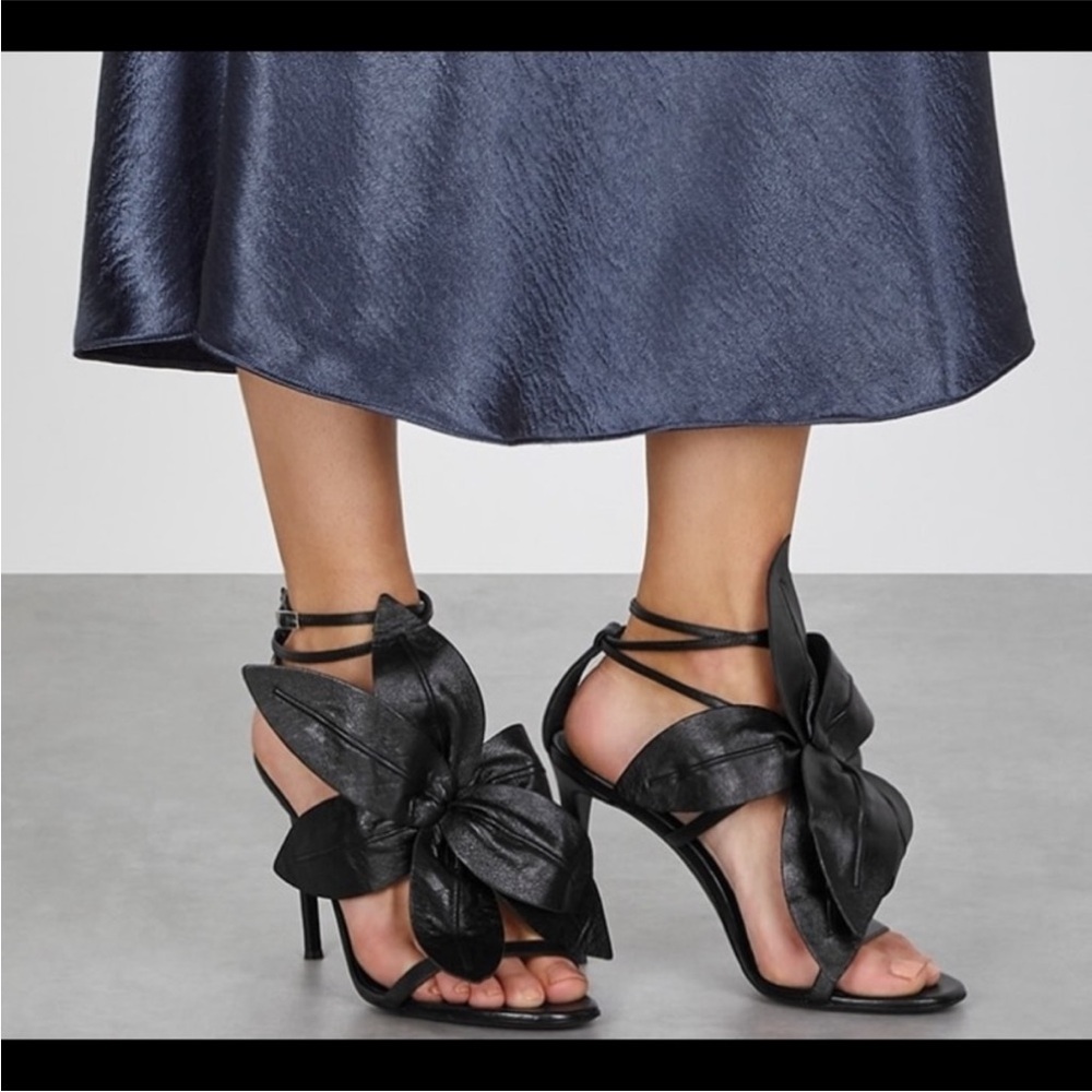 GIUSEPPE ZANOTTI Lilium Stiletto Sandals $1,350 39